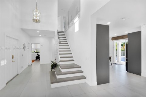 Villa ou maison à louer à Weston, Floride: 5 chambres, 230.58 m2 № 1996567 - photo 8