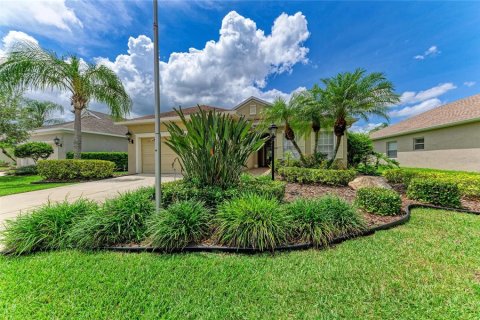 Купить виллу или дом в Парриш, Флорида 7 комнат, 197.42м2, № 2092987 - фото 2