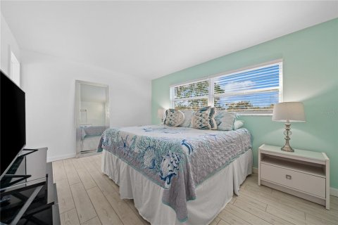 Villa ou maison à louer à Largo, Floride: 2 chambres, 111.39 m2 № 2389246 - photo 20