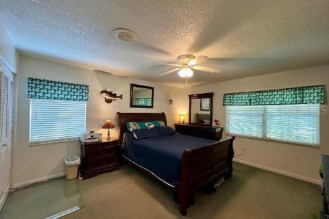 Villa ou maison à vendre à Ocala, Floride: 5 chambres, 263.56 m2 № 2329901 - photo 14