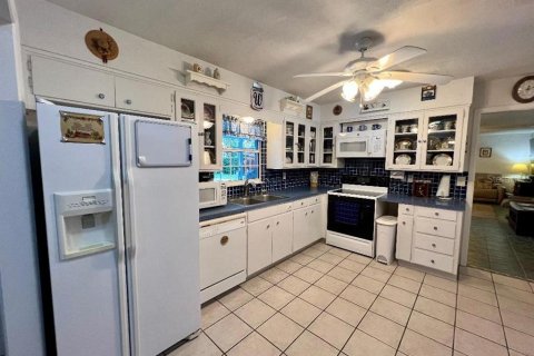 Villa ou maison à vendre à Ocala, Floride: 5 chambres, 263.56 m2 № 2329901 - photo 9
