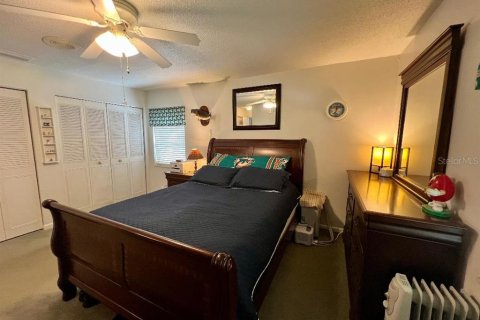 Villa ou maison à vendre à Ocala, Floride: 5 chambres, 263.56 m2 № 2329901 - photo 13