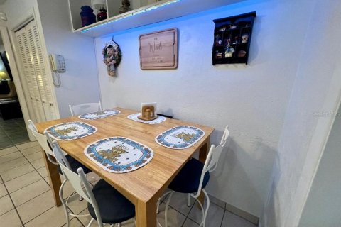 Villa ou maison à vendre à Ocala, Floride: 5 chambres, 263.56 m2 № 2329901 - photo 12