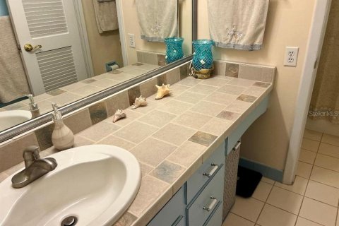 Villa ou maison à vendre à Ocala, Floride: 5 chambres, 263.56 m2 № 2329901 - photo 20