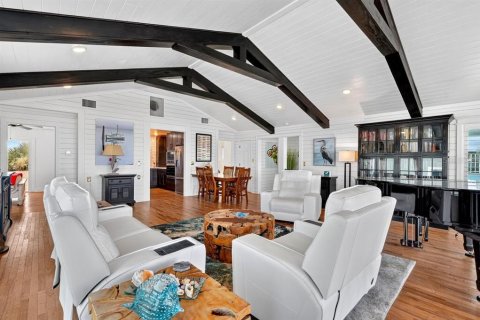 Villa ou maison à vendre à New Smyrna Beach, Floride: 4 chambres, 202.62 m2 № 2230236 - photo 22