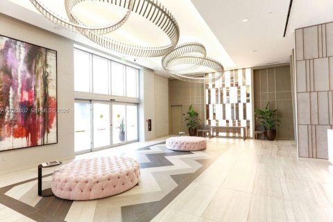 Copropriété à louer à Hollywood, Floride: 2 chambres, 98.48 m2 № 2257382 - photo 30