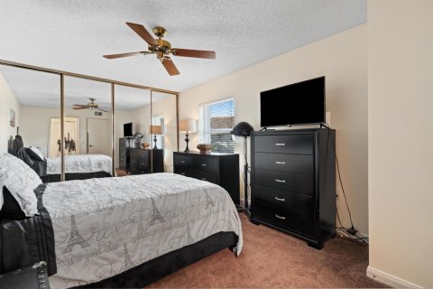 Touwnhouse à vendre à Palm City, Floride: 2 chambres, 127.65 m2 № 2085931 - photo 14