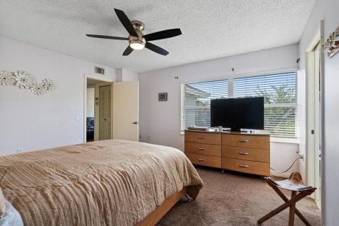 Touwnhouse à vendre à Palm City, Floride: 2 chambres, 127.65 m2 № 2085931 - photo 12