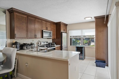 Touwnhouse à vendre à Palm City, Floride: 2 chambres, 127.65 m2 № 2085931 - photo 7
