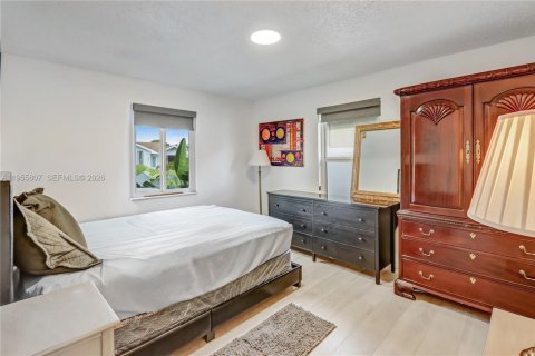 Купить виллу или дом в Форт-Лодердейл, Флорида 2 спальни, 92.16м2, № 2009822 - фото 8