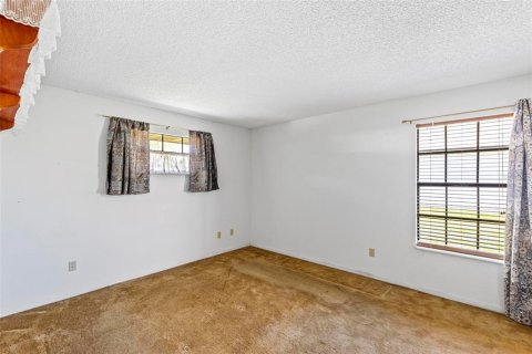 House in Palm Coast, Florida 3 bedrooms, 139.73 sq.m. № 1631709 - photo 26