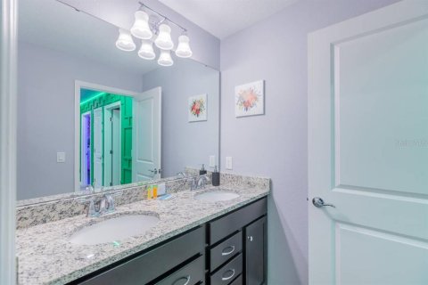 Touwnhouse à vendre à Davenport, Floride: 5 chambres, 213.02 m2 № 2150662 - photo 28