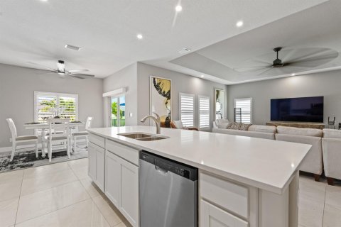 House in Vero Beach, Florida 4 bedrooms, 257.43 sq.m. № 2082779 - photo 30