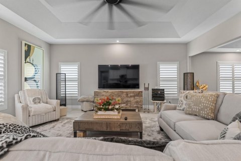 House in Vero Beach, Florida 4 bedrooms, 257.43 sq.m. № 2082779 - photo 15