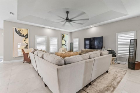 House in Vero Beach, Florida 4 bedrooms, 257.43 sq.m. № 2082779 - photo 14