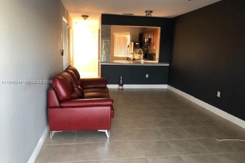 Copropriété à vendre à Fort Lauderdale, Floride: 1 chambre, 65.22 m2 № 2057688 - photo 10