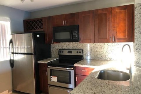 Copropriété à vendre à Fort Lauderdale, Floride: 1 chambre, 65.22 m2 № 2057688 - photo 2