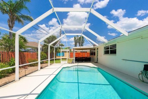 House in Ormond Beach, Florida 4 bedrooms, 154.31 sq.m. № 1550163 - photo 4