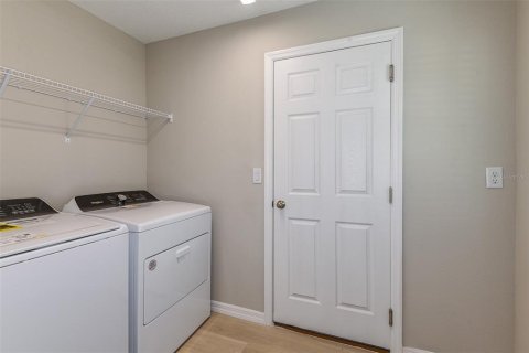House in Winter Haven, Florida 3 bedrooms, 150.04 sq.m. № 1873476 - photo 16