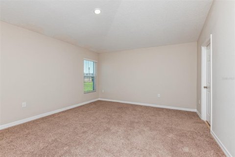 House in Winter Haven, Florida 3 bedrooms, 150.04 sq.m. № 1873476 - photo 8