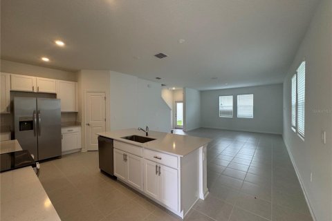 Villa ou maison à louer à DeBary, Floride: 3 chambres, 166.76 m2 № 2436788 - photo 3
