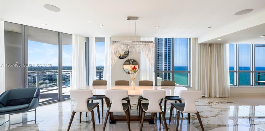 Condo à Hollywood, Floride, 3 chambres  № 2025981