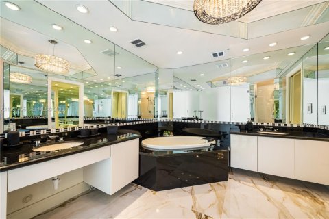 Copropriété à vendre à Hollywood, Floride: 3 chambres, 265.42 m2 № 2025981 - photo 20