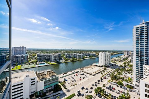 Copropriété à vendre à Hollywood, Floride: 3 chambres, 265.42 m2 № 2025981 - photo 15