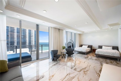 Copropriété à vendre à Hollywood, Floride: 3 chambres, 265.42 m2 № 2025981 - photo 12