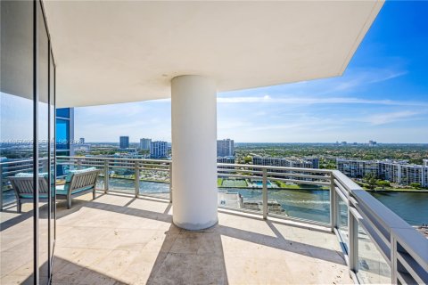 Copropriété à vendre à Hollywood, Floride: 3 chambres, 265.42 m2 № 2025981 - photo 16