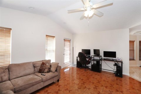 Villa ou maison à vendre à Spring Hill, Floride: 3 chambres, 168.15 m2 № 2312848 - photo 10