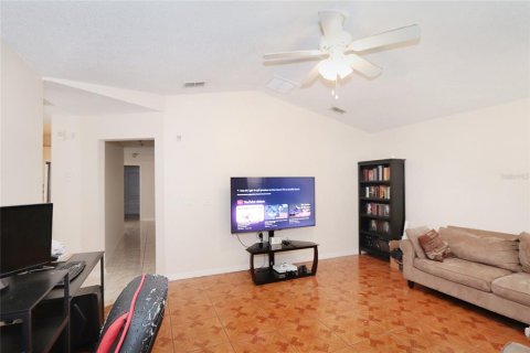 Villa ou maison à vendre à Spring Hill, Floride: 3 chambres, 168.15 m2 № 2312848 - photo 9