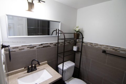 Appartement à louer à Miami Beach, Floride: 1 chambre, 51.1 m2 № 1807595 - photo 11