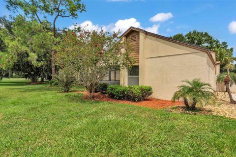 House in Winter Haven, Florida 2 bedrooms, 119.01 sq.m. № 1912222 - photo 6