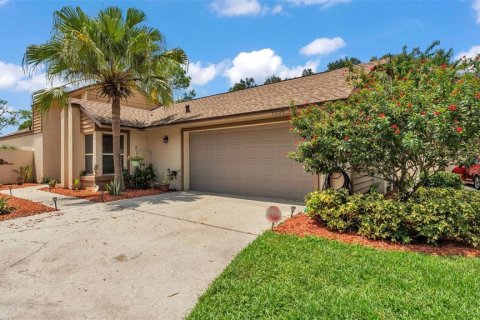 House in Winter Haven, Florida 2 bedrooms, 119.01 sq.m. № 1912222 - photo 3