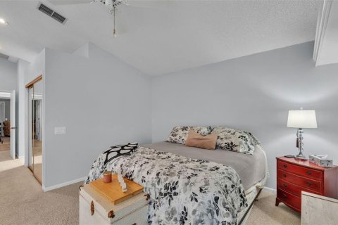 House in Winter Haven, Florida 2 bedrooms, 119.01 sq.m. № 1912222 - photo 18