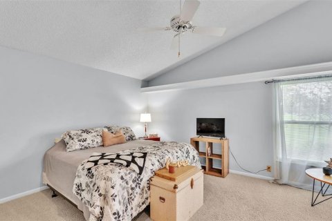 House in Winter Haven, Florida 2 bedrooms, 119.01 sq.m. № 1912222 - photo 16