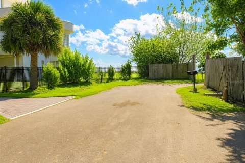 Villa ou maison à vendre à Tampa, Floride: 1 chambre, 74.32 m2 № 2149184 - photo 2