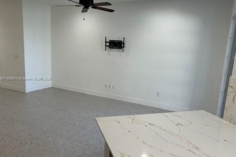 Townhouse in Juno Beach, Florida 3 bedrooms, 166.57 sq.m. № 1965664 - photo 24