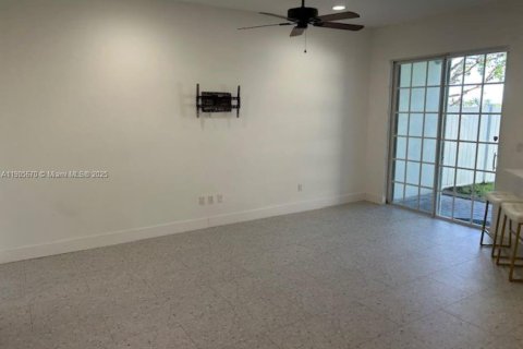 Townhouse in Juno Beach, Florida 3 bedrooms, 166.57 sq.m. № 1965664 - photo 23