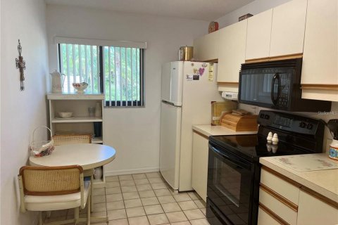 Снять в аренду кондоминиум в Сарасота, Флорида 6 комнат, 114.46м2, № 1115300 - фото 7