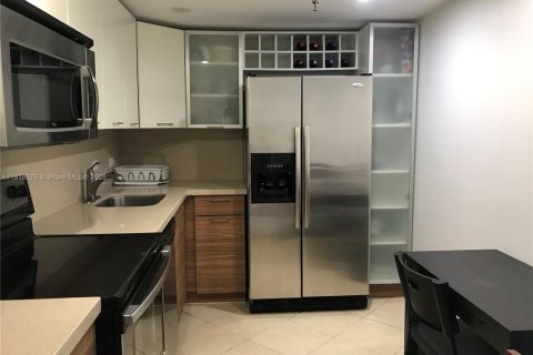 Copropriété à louer à Aventura, Floride: 2 chambres, 95.97 m2 № 2061911 - photo 2