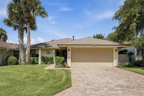 Villa ou maison à New Smyrna Beach, Floride 3 chambres, 115.57 m2 № 2216115