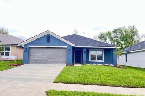 House in Dade City, Florida 3 bedrooms, 183.02 sq.m. № 2093388
