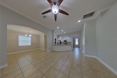 Casa en alquiler en Riverview, Florida, 4 dormitorios, 183.57 m2 № 1911033 - foto 2