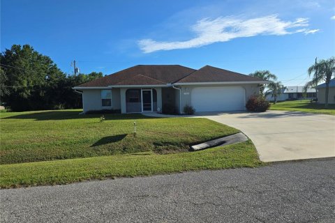 House in Arcadia, Florida 3 bedrooms, 136.57 sq.m. № 2148946