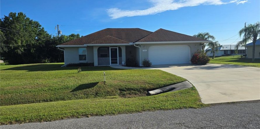 Villa ou maison à Arcadia, Floride 3 chambres, 136.57 m2 № 2148946