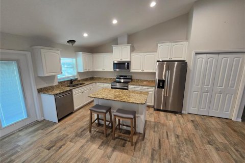 Villa ou maison à louer à Arcadia, Floride: 3 chambres, 136.57 m2 № 2148946 - photo 5