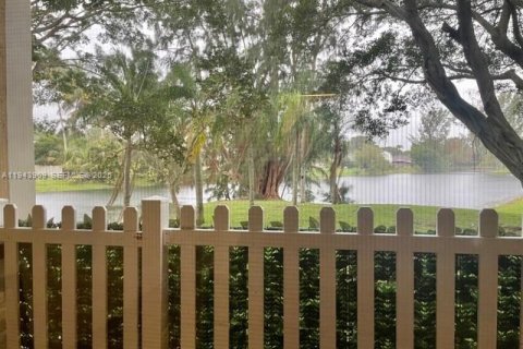 Купить кондоминиум в Пемброк-Пайнс, Флорида 1 спальня, 68.65м2, № 2001011 - фото 25