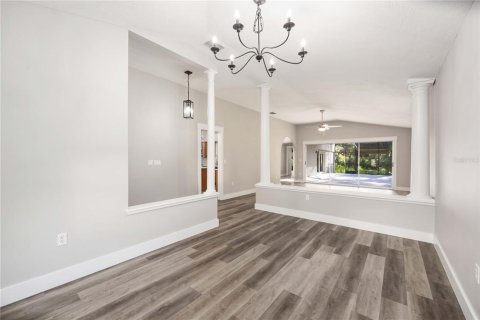 House in Sarasota, Florida 3 bedrooms, 179.58 sq.m. № 1873472 - photo 5